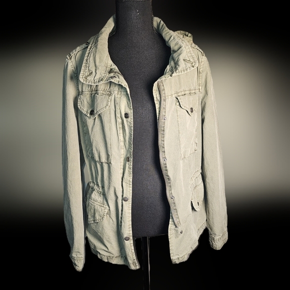 Levis Army Green  Utility Cargo Jacket Size Large Pockets with hideable hood - Picture 2 of 15